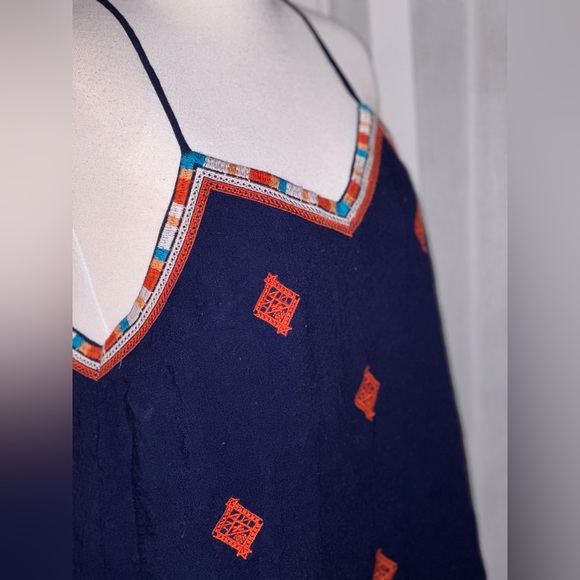 Women’s THML Embroidered Halter Shirt. Size Medium. - Picture 5 of 9